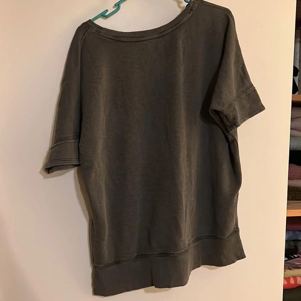 Sweatshirt - Picture 5 of 5